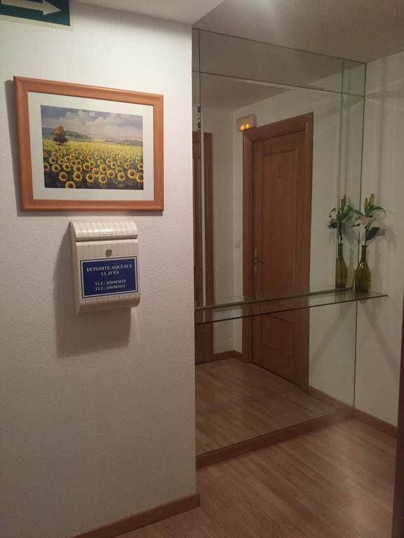 Pension Oasis Zamora Esterno foto